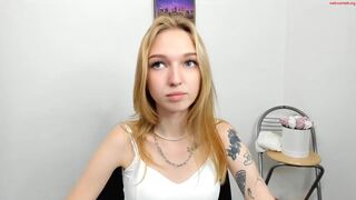 nobarbie - Video  [Chaturbate] close-up face-fucking model
