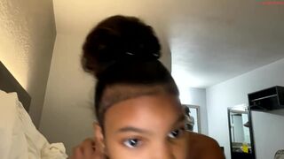 lilbitlit - Video  [Chaturbate] Adventurous dadbod Womanizer Duo Stimulator