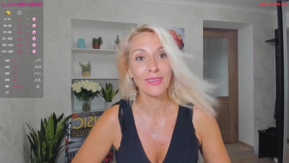 Barbarasummers Home Video Chaturbate Female Fascinating Fast Rising Youtuber Joyful Laughter