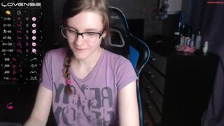 tomato_tease - Video  [Chaturbate] Irresistible Curvy legs exibicionismo