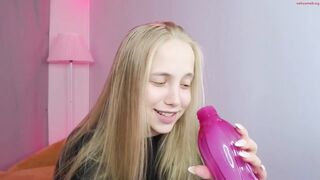 appr0ved Video  [Chaturbate] Stream Vault captivating digital host shapely legs