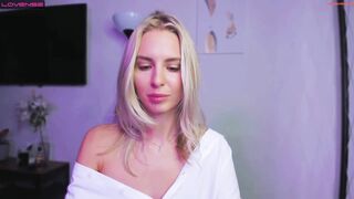 f1oraa Video  [Chaturbate] spank fansy irresistible