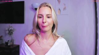 f1oraa Video  [Chaturbate] spank fansy irresistible
