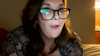 misschampagnecheeks Video  [Chaturbate] curvy European Elegant streamer