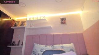 stefaagomez Video  [Chaturbate] smile enticing legs