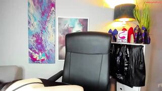 xleilafire Video  [Chaturbate] passion big boobs charming fingers