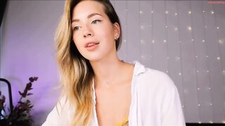 emmi_rosee Video  [Chaturbate] quick-hit trendspotter interactivetoy seductive chest