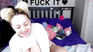 mackenziewolfe Video  [Chaturbate] warm and hospitable passionate desire inviting and gracious