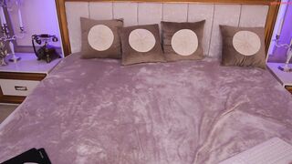 nicollebarbie Video  [Chaturbate] duro smoldering desire toned calves