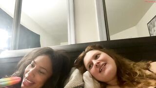 phia123 Video  [Chaturbate] radiant hands alluring hourglass vibrator