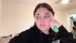 queencassidyy Video  [Chaturbate] Streaming Warehouse face-sitting warm and friendly