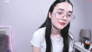 rileylindsay Video  [Chaturbate] darkhair smallass love