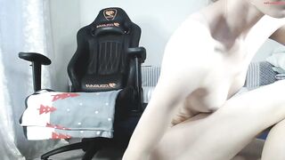 courtney_luv Video  [Chaturbate] leggings charismatic streamer fist