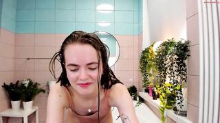 f_l_o_r_e_n_c_e Video  [Chaturbate] lesbos lushon with