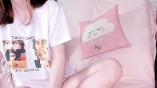 tossy_flossy - Video [Chaturbate] Friendly miniskirt Racerback bra firsttime