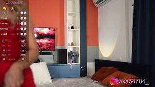 vika54784 - Video [Chaturbate] stepsister hugecock dotado hole