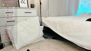 margaretnixel - Video [Chaturbate] hot-milf amigos -smoking Hot Babe Strips