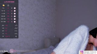 bzzzme - [Video] live cam adorable legs ticket show