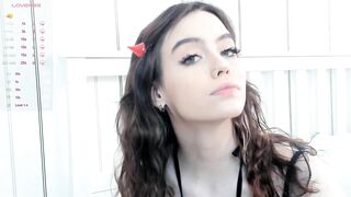 connieambes - [Video] cutie Nora girl cumming