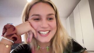 sarahsapling - [Video] oil spit big nipples nudity