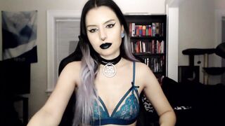 runacrow - [Video] spank shaved shaved balloons