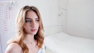 alishaamelia - [Video] kissing fuck machine cameltroe blonde