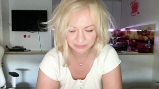 kiradivine - [Video] real orgasm heels pink hair pussy