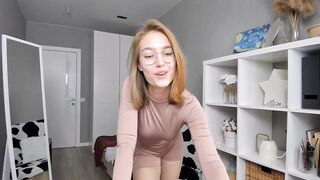 christine_bae - [Video] perfect pink shaved toes