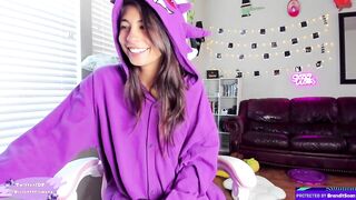 violetttflowers - Video [Chaturbate] white-chick bedroom ass-licking Chat history