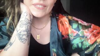 sleeps1r3n - [Video] big lips boobs amateur sex video real orgasm