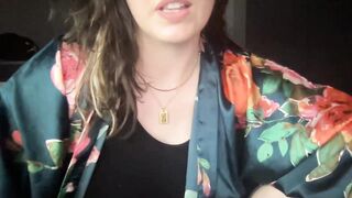 sleeps1r3n - [Video] big lips boobs amateur sex video real orgasm