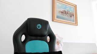 christine0990__ - [Video] girl goddess big pussy lips spit