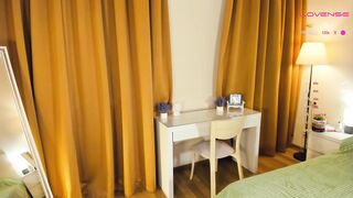 melissakissaa - [Video] busty massage cum show leggings