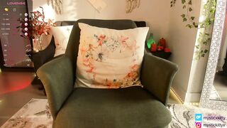 mysticxkitty - [Video] spank dominant femdom kissing