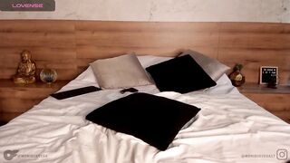 moniquemilff - Video [Chaturbate] bus overwhelming bliss -bareback-jockstrap alpha