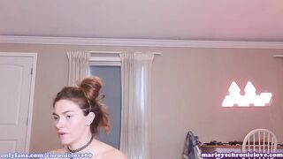 chroniclove - [Video] curvy whores lesbian joi