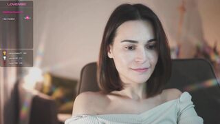 your_liberty - [Video] hot slut kissing girlnextdoor shaved