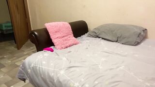 _krisvanessa_ - [Video] shaved teen homemade sex toy