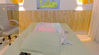 little_effy18 - [Video] slave slut piercing first time