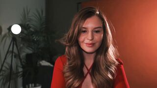 alterali - [Video] bi tiny hot hot chick