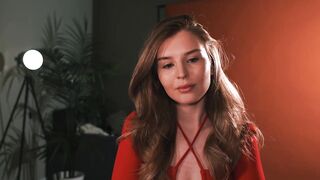 alterali - [Video] bi tiny hot hot chick