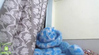 the_right_girl - [Video] fuck machine flexible tiny latex