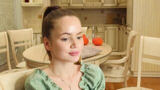 isabellaheidi - [Video] girl spy cam big tits iteractivetoy