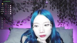 le_chan - Video [Chaturbate] Sexy Girl Gorgeous Gams tattoos trans