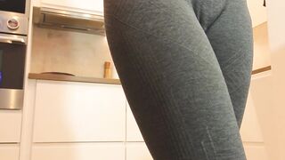 lovession - [Video] big ass cam porn tease spank