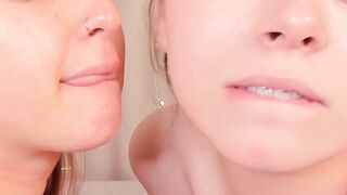 julieflavie - [Video] perfect fansy legs office