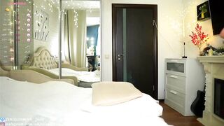 oh_julie - Video [Chaturbate] bigass facesitting pear-ass exhibitionist