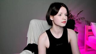 emili_gilbert - [Video] onlyfans ticket show piercing tease