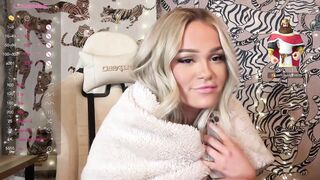 ari_02 - [Video] doggy real orgasm bi handjob
