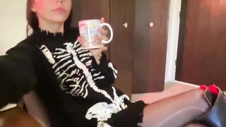 yourfavoritegirl_ - Video [Chaturbate] Satisfyer Luxury Haute Couture Halter bra Kiiroo Pearl desi